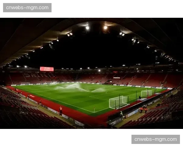 通讯：为应对极端天气，多家英超俱乐部升级球场排水与地热系统