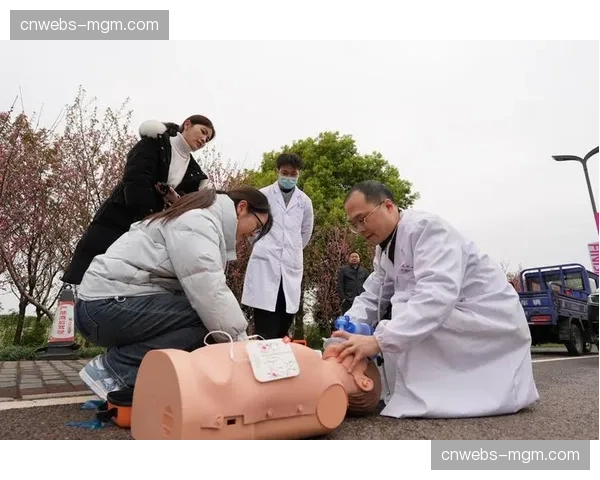 赛事医疗保障完善,确保运动员比赛期间健康安全 赛事医疗保障完善,确保运动员比赛期间健康安全
